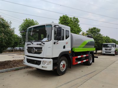 杭州用戶喜提12方灑水車，澆花、澆樹、綠化噴灑功能全